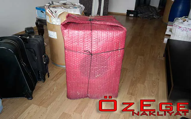 kiralık asansörle cam taşımak